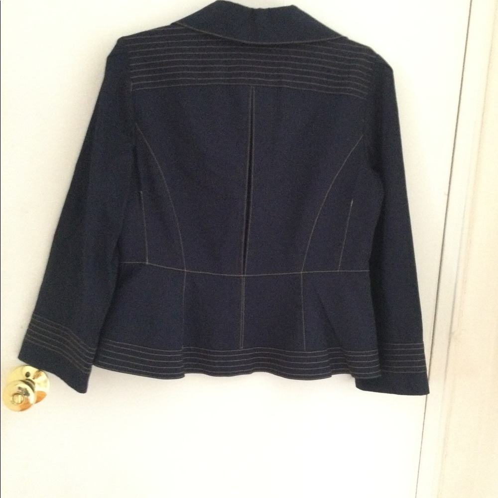 Jacket. In very good conditions. - Picture 2 of 10